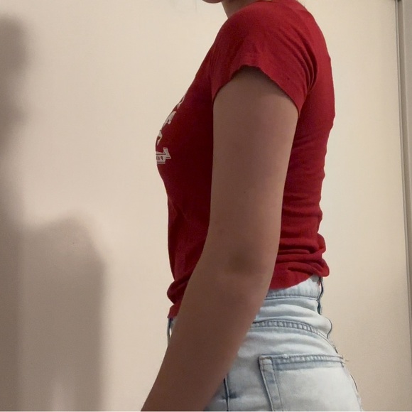 levi jeans baby tee - Picture 2 of 2